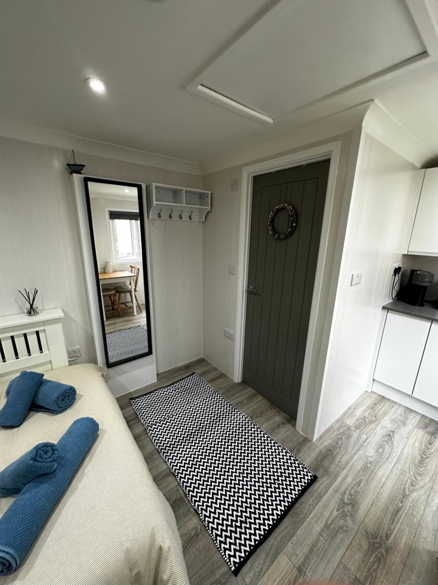 Peaceful Southbourne Studio - Pets Welcome Bournemouth Exteriör bild